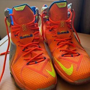 LeBron James limited edition size 11